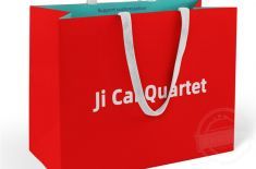 礼品纸袋 怎样的礼品纸袋符合公司的需求呢？[益达娱乐]一站式服务厂与您详谈